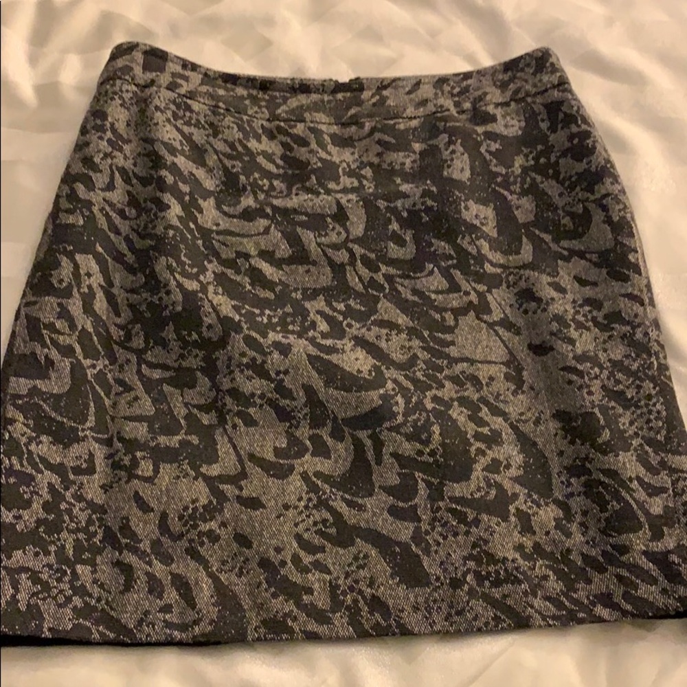 Black printed pencil skirt